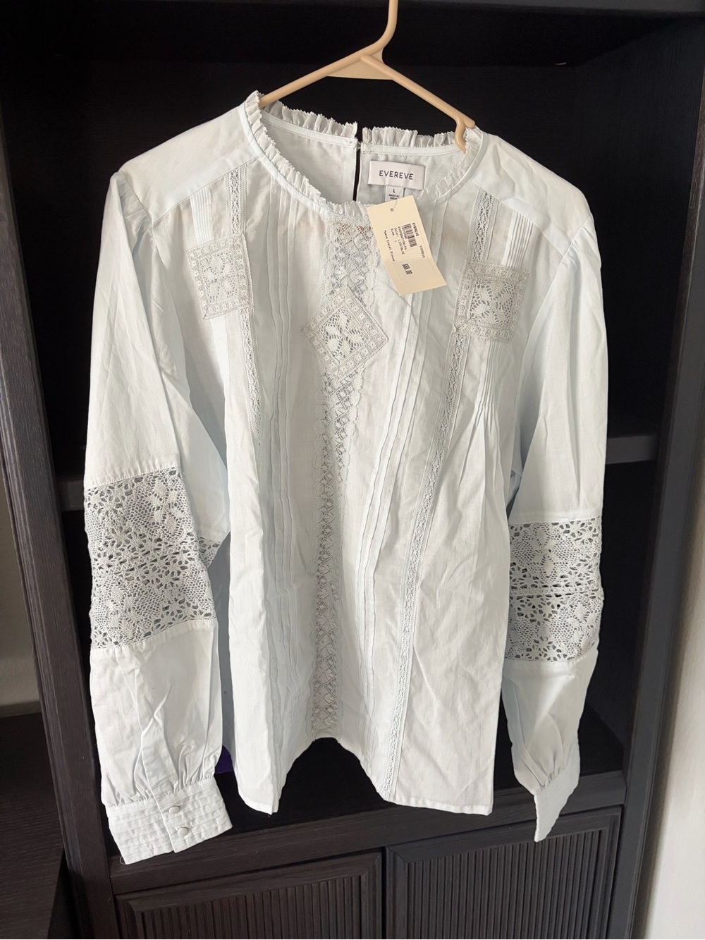 Evereve Victorian Pintuck
Crochet Lace Detail Pale Blue
Blouse Boho - Picture 2 of 3